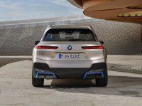 Электрокроссовер BMW iX: в России от 8,5 млн. рублей
